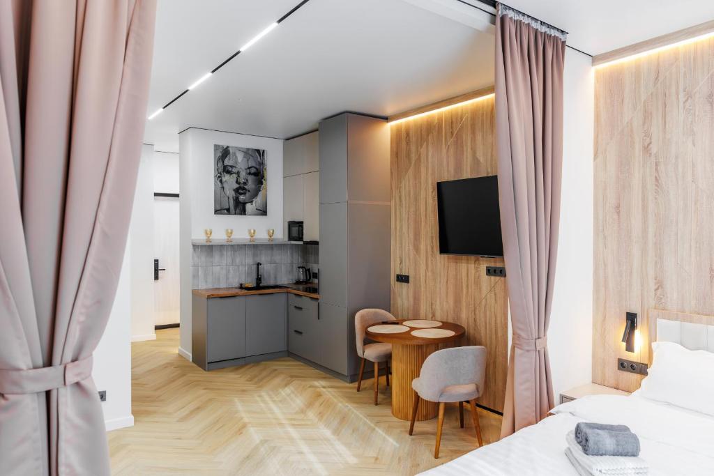 GlowNest Apartment Near Mega